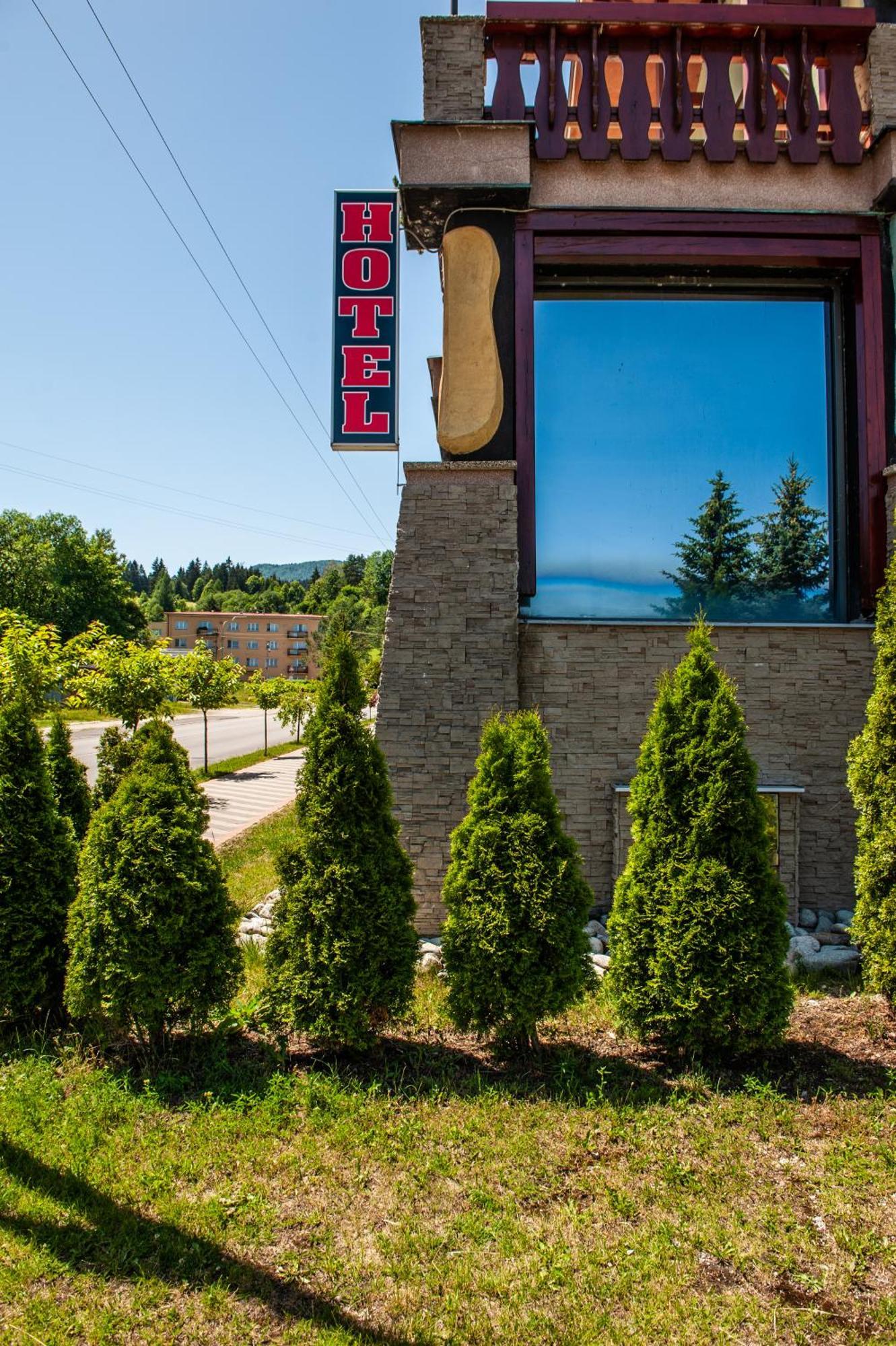 Hotel Acko Ruzomberok Exterior photo